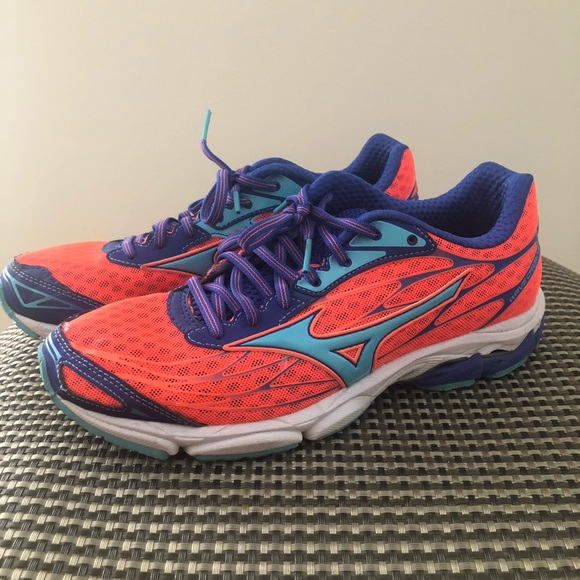 mizuno running womens orange